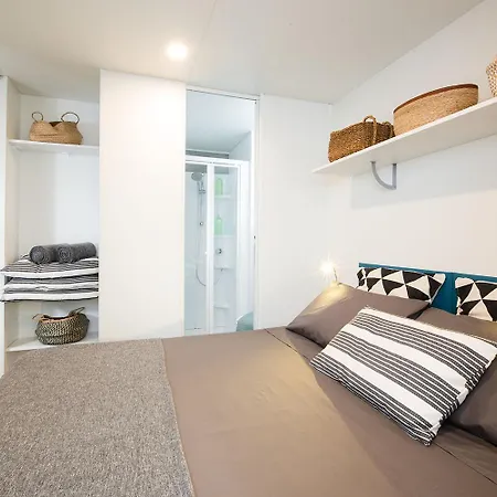 Village Novolandia אתר קמפינג *